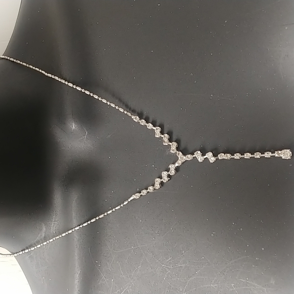 Jewelry - Crystal Y Necklace
